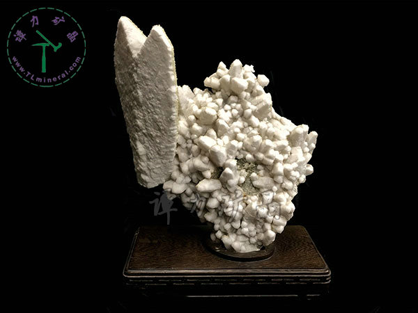 大燕尾雙晶-45x35x15cm----福建，三明