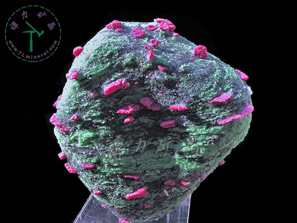 紅寶石+綠簾石，馬達(dá)加斯加，-17x10x9