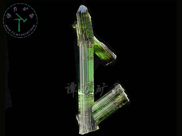 綠碧璽，巴西，9x4.5x1.5cm