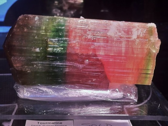 長(zhǎng)沙市譚力礦產(chǎn)品有限公司,長(zhǎng)沙礦產(chǎn)品銷售,工藝品銷售,鉆石飾品批發(fā)